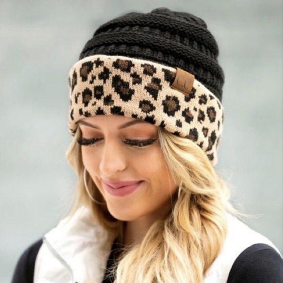 LAST ONE! 🥳HOST PICK🥳 NWT C.C. Black and Leopard Print Knit Beanie - Picture 8 of 16